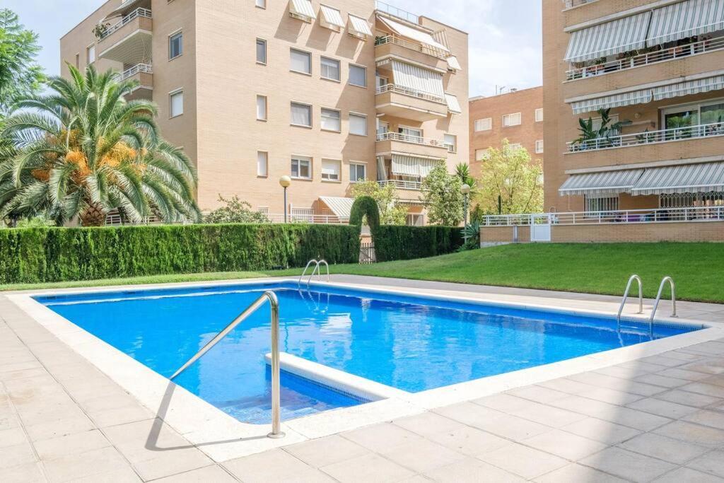 Apartamento En Complejo Residencial, Con Piscina. Salou Bagian luar foto